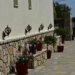 Antonis 3*