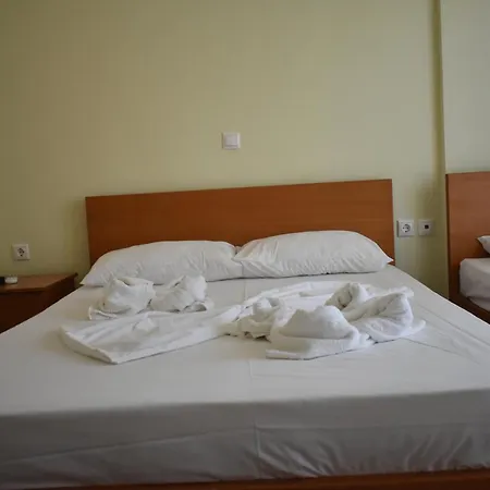 Otel Antonis 3*