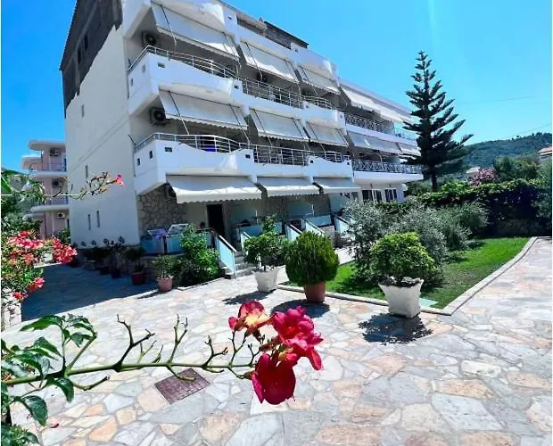 Antonis Hotel 3*
