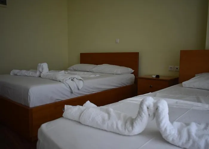 Antonis Hotell Himare