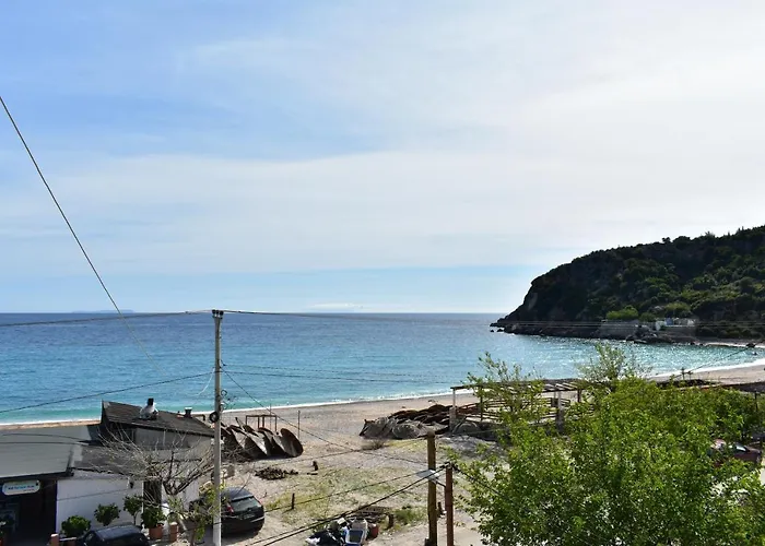 Antonis Hotel 3*