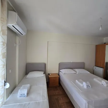 Antonis 3* Himare Fshat