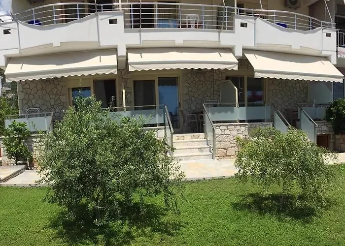 Antonis 3* Himarë